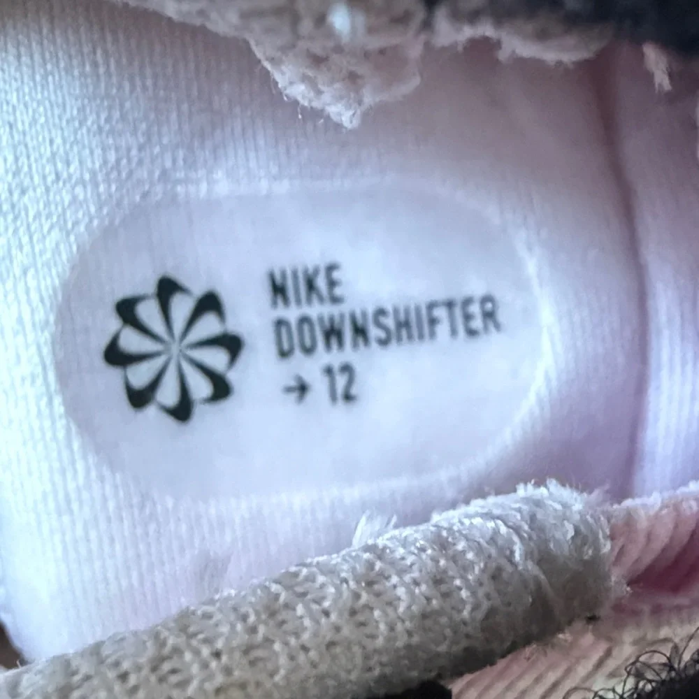 FINAL SALE Nike Downshifter Toddler Girls Sneakers Size 5C Pink Black